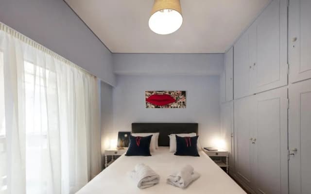 Spacious 3 Bedroom apt near Acropolis museum - photo 3