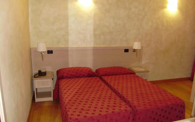 Hotel Galileo - photo 2