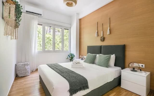 Mellow 2-Bedroom Apartment in Athens - photo 3