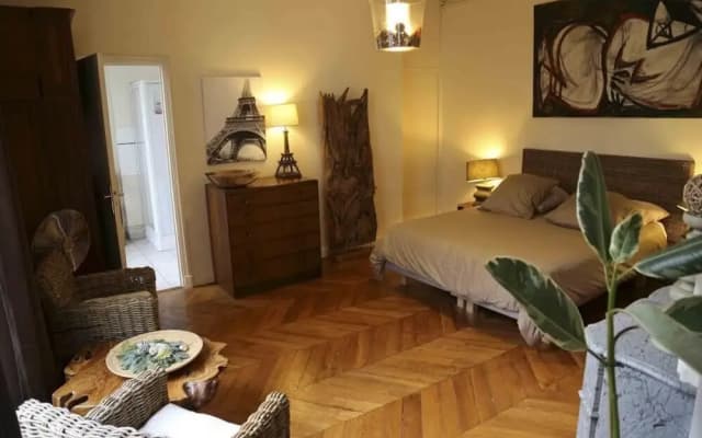 A Room In Paris - photo 5