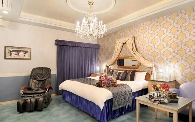 Hotel Chapel Cinderella - photo 3