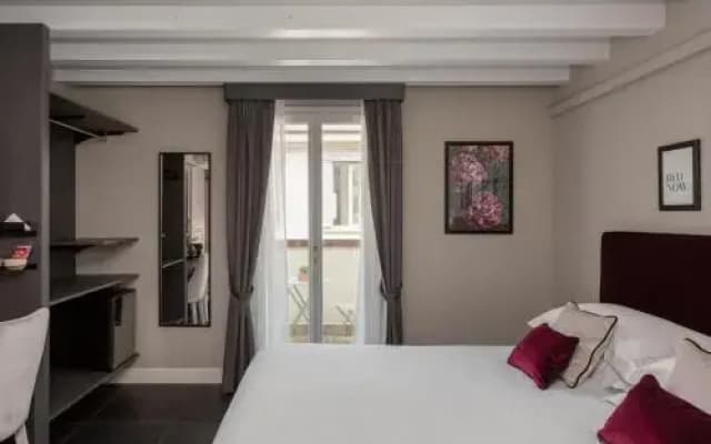 Santarella Guest House - photo 5
