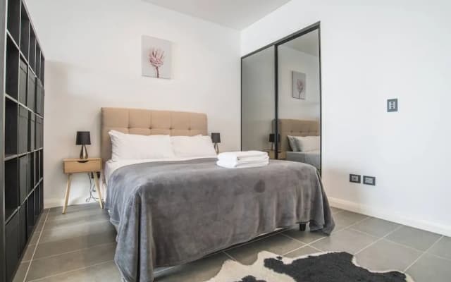 Home With Convenient Location! Close to Train&cbd - photo 3