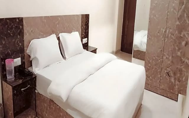 JET FOX By Aero View Hotel, Delhi Airport - photo 5