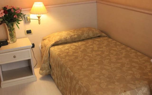 Terminal Hotel - photo 5