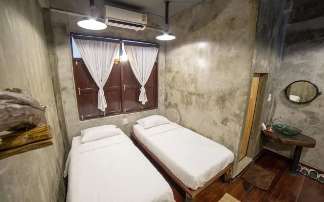 YOLO Chic House - photo 5
