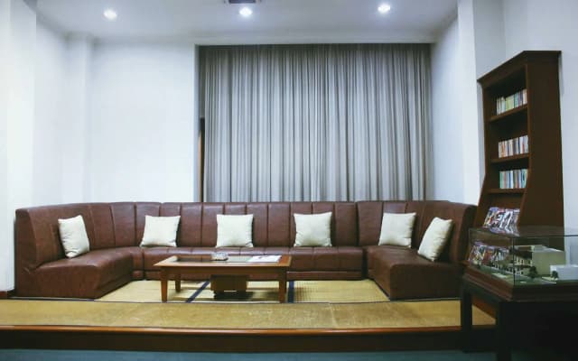 Chandra Residence - photo 2