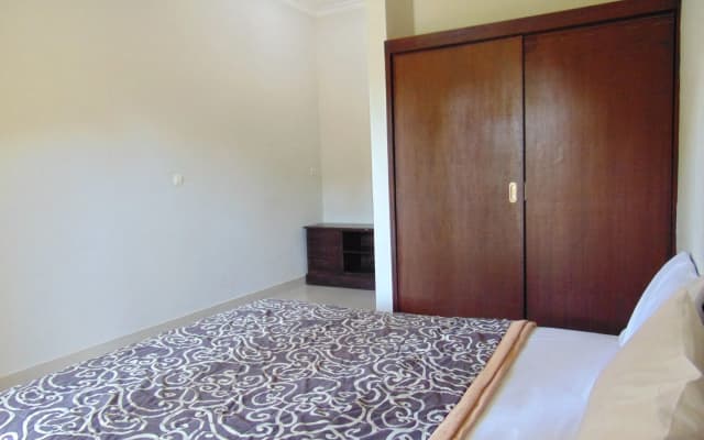 Baik Baik Homestay - photo 2