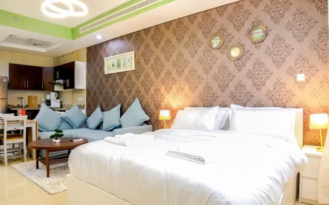 Studio Apartment in Hercules Tower - photo 4