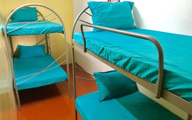B&L Islanders Inn - Hostel - photo 4