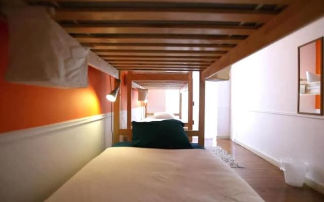 Travellers House - Hostel - photo 2