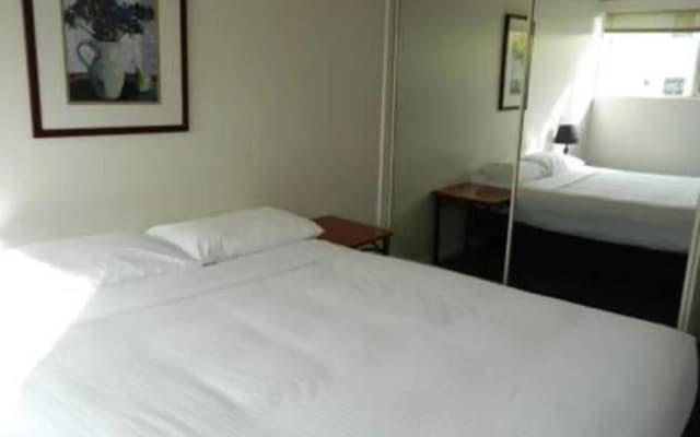 Apartments On Lygon - photo 2