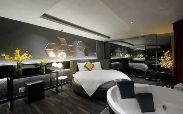 Kim Linh Hotel - photo 3