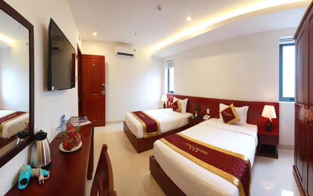 May Beach Hotel - photo 3