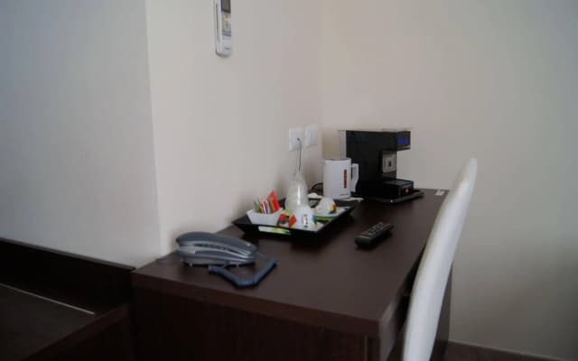 Mia Suites - photo 2