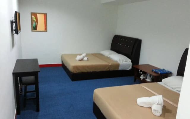 DNC Bay Hotel - photo 4