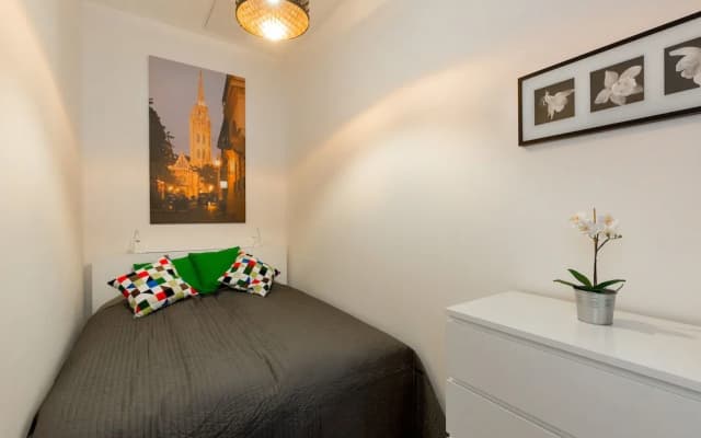Kate’s Central Home - photo 5