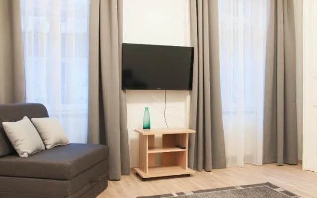 Krisco Apartments - photo 5