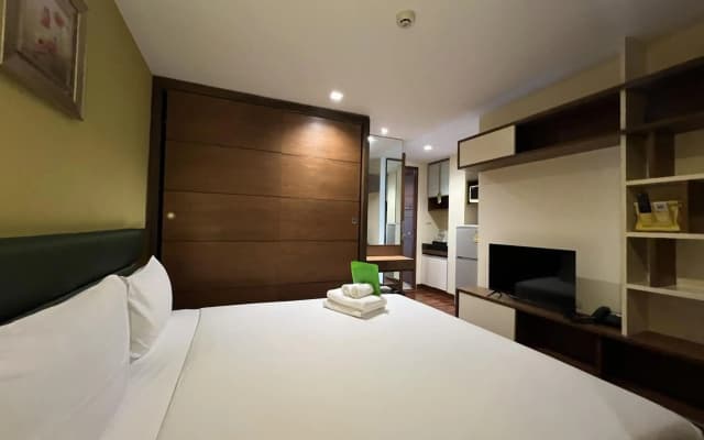 Silom Forest Exclusive Residence - photo 4