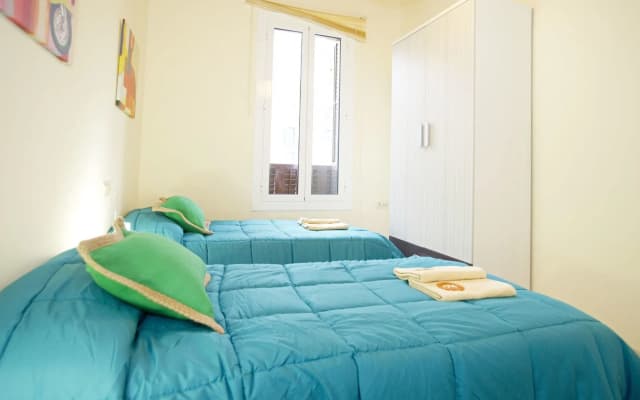BBarcelona Luxury Ramblas Flat - photo 2