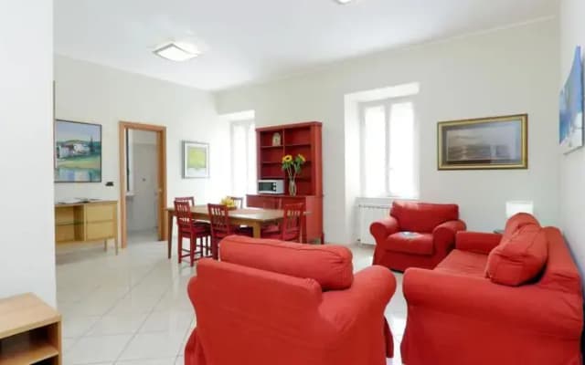 Alba Halldis Apartment - photo 2
