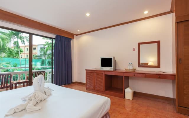 Inn Patong Beach Hotel, Phuket - photo 3