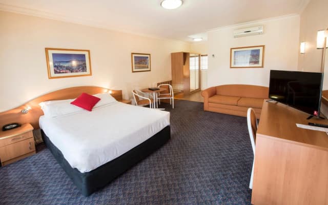 Quality Inn Penrith - photo 4