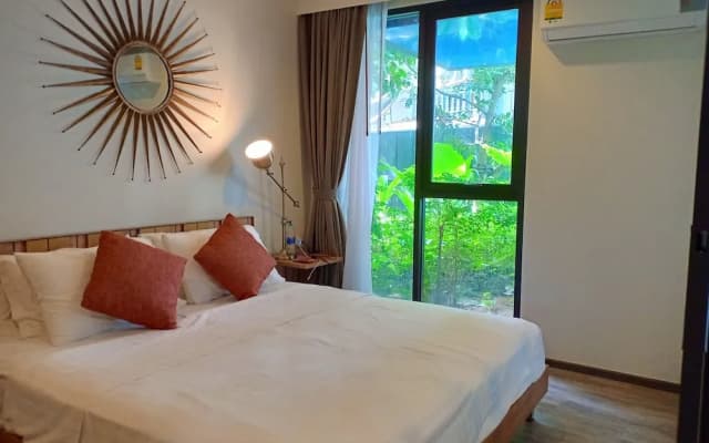 Patong Beach Luxury Condo - photo 2