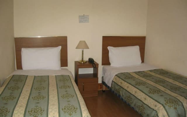 Carlton Hotel - photo 3