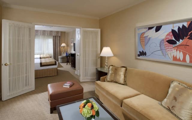 Excelsior Hotel - photo 3