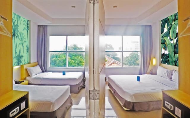 Liberta Hotel Kemang - photo 4