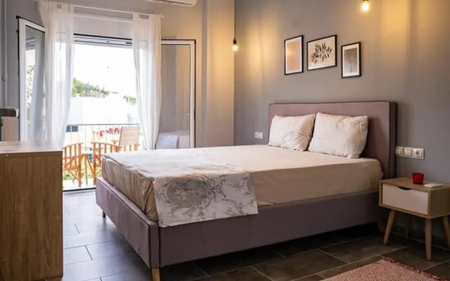 Enjoy Sunsets Fully Equiped 2-bed Apartment Athens - photo 4