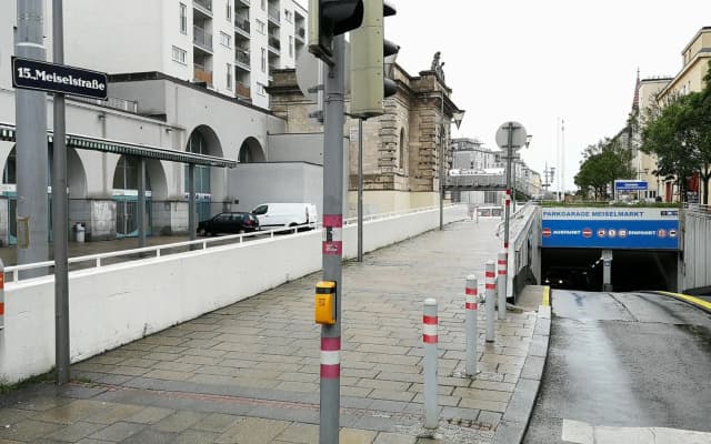 Vienna Gold Apartments - contactless check in - photo 2