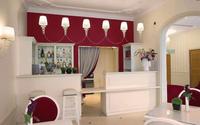 Hotel Queen Mary Paris - photo 2