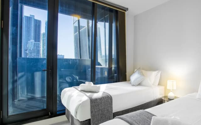 Urban Modern Apartments - photo 2