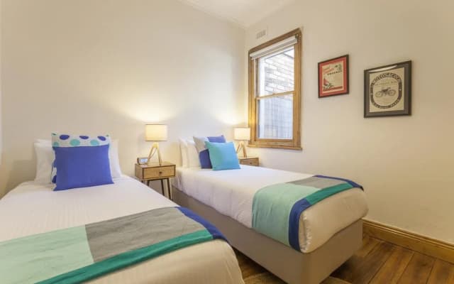 Boutique Stays - Gladstone Cottage, South Melbourne - photo 4