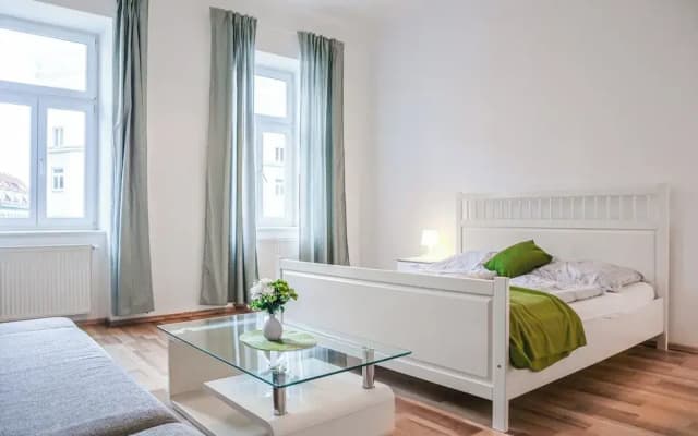 Comfort 2BR Apt Long Stay Friendly - photo 4