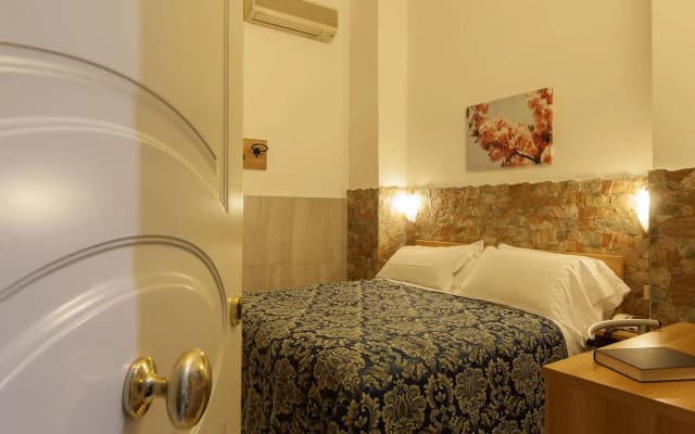 Hotel Camilla Guelfa - photo 4