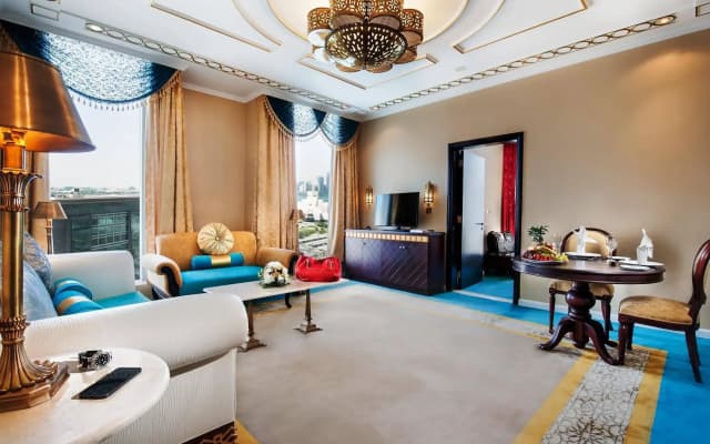 Saraya Corniche Hotel - photo 4