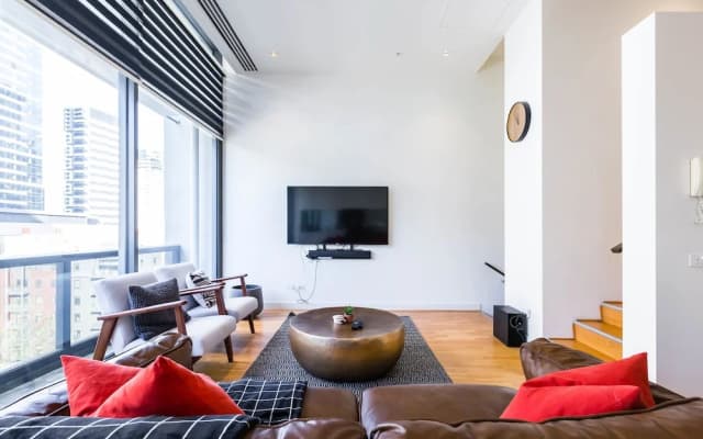 EVAN, 1BDR Southbank Apartment - photo 4