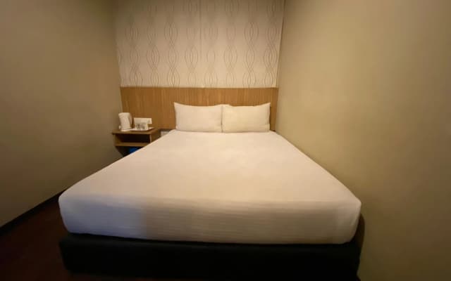 OYO 89752 7 Days Express Hotel - photo 3