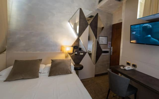 hotel mythos - photo 4