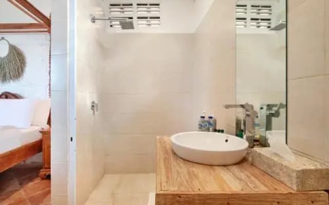 Kerang Bingin Beach Villa - photo 4