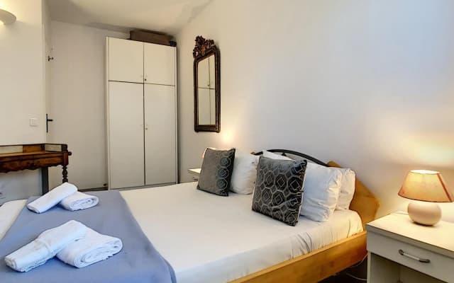 Nice Booking - Royal Luxembourg Piscine - photo 3