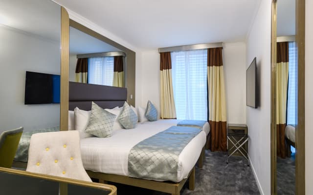 Atrium Hotel Heathrow - photo 3