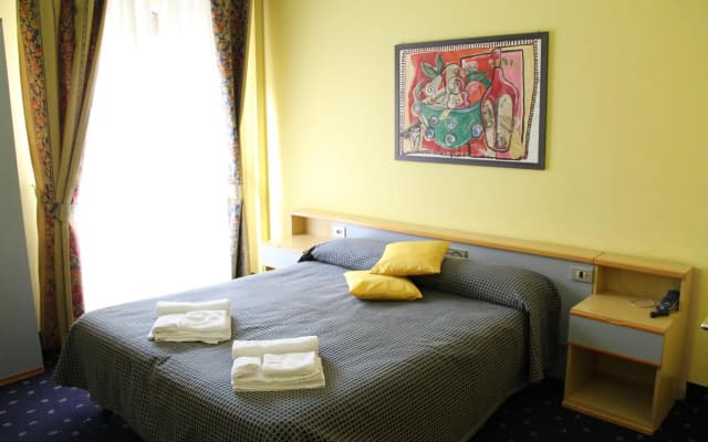 Hotel Lugano - photo 3