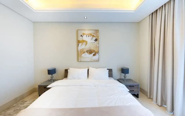 Spacious beachfront 2 bedroom apartment - photo 5