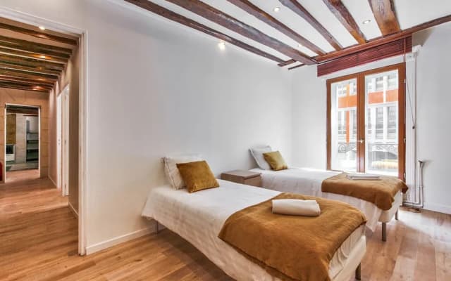 43 - Spacious Parisian Flat of Grands Boulevards - photo 3