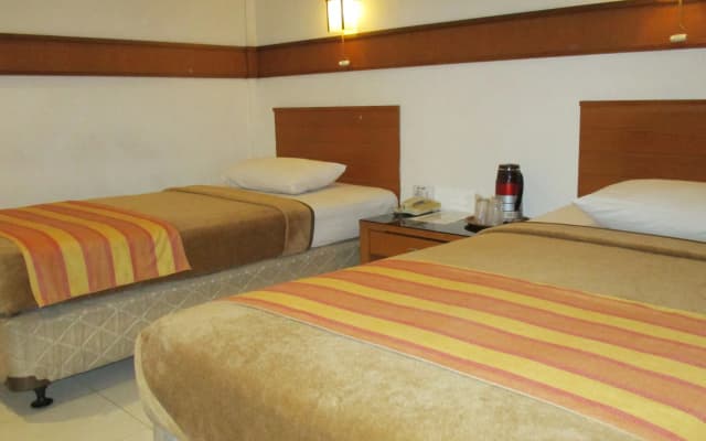 Hotel Caravan Tanah Abang - photo 3