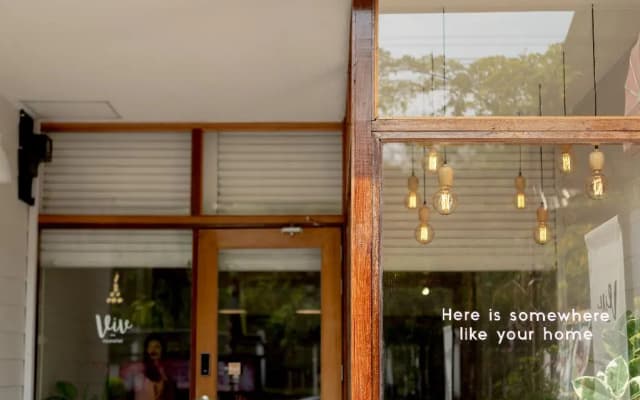 Viv hometel cafe - photo 2